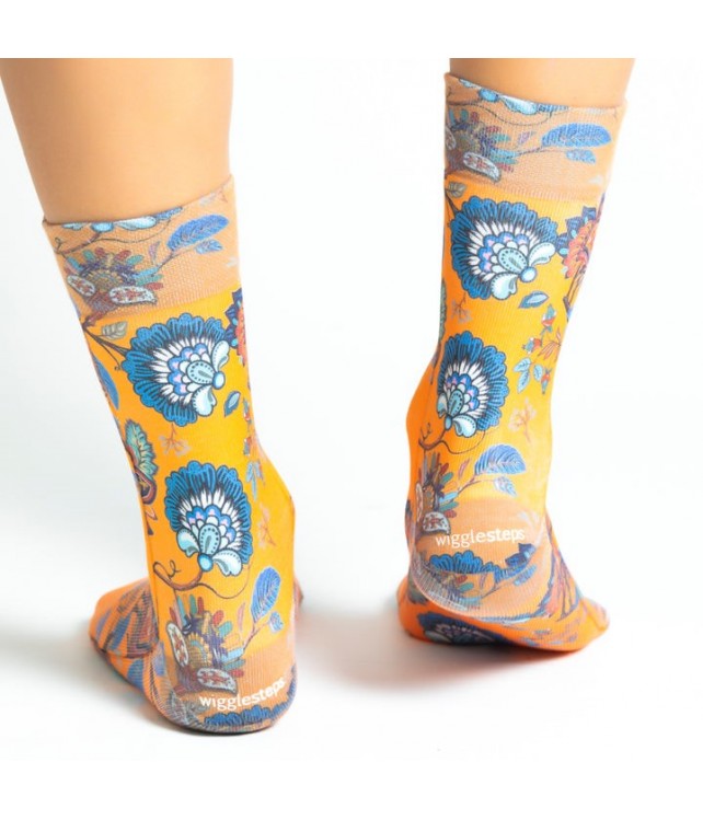 WIGGLESTEPS MENS SOCKS- ORANGE PAISLEY